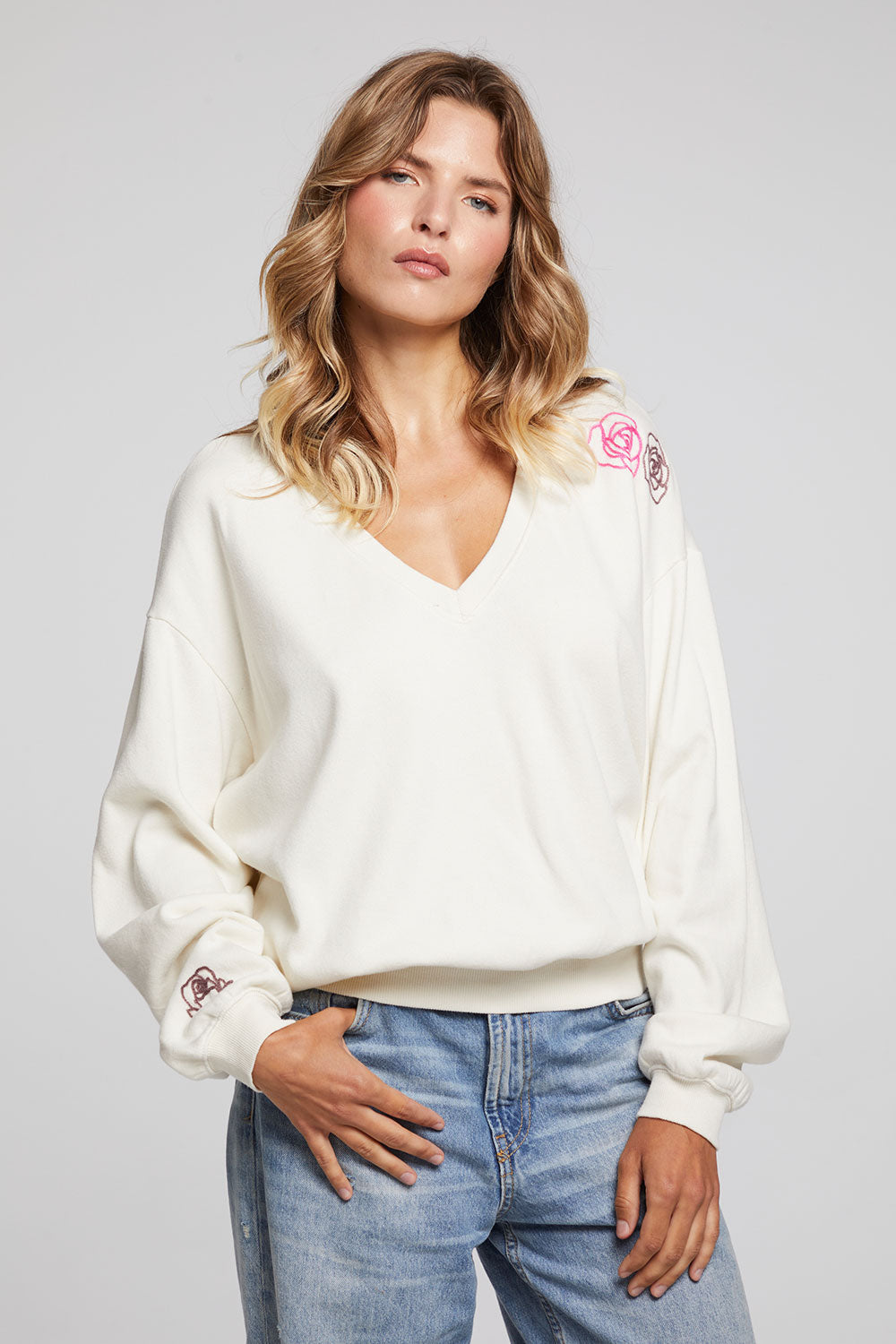 Chaser Embroidery Roses Pullover in Cream