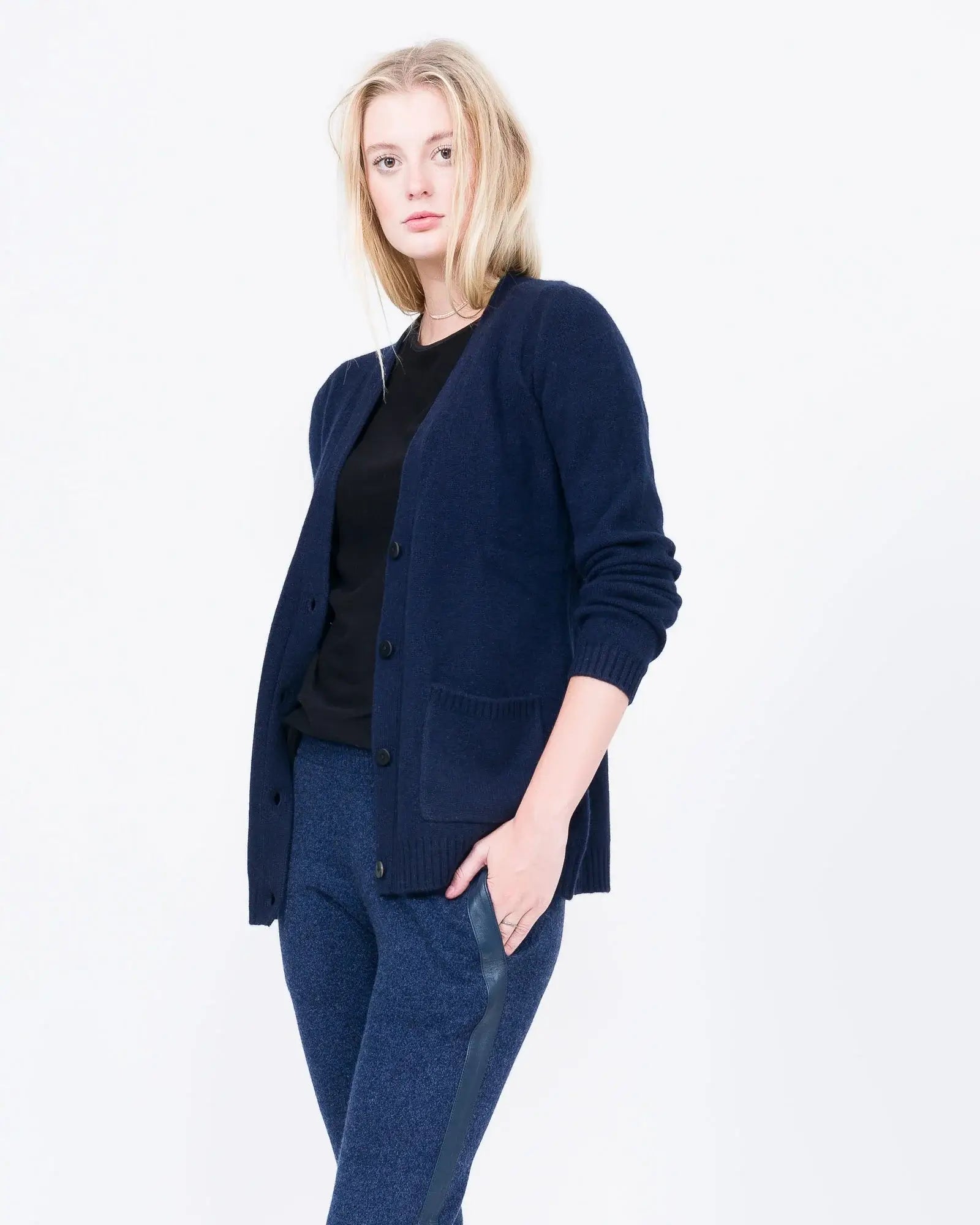 QUINN Yuna Cashmere Boyfriend Cardigan in Navy Blue - Front