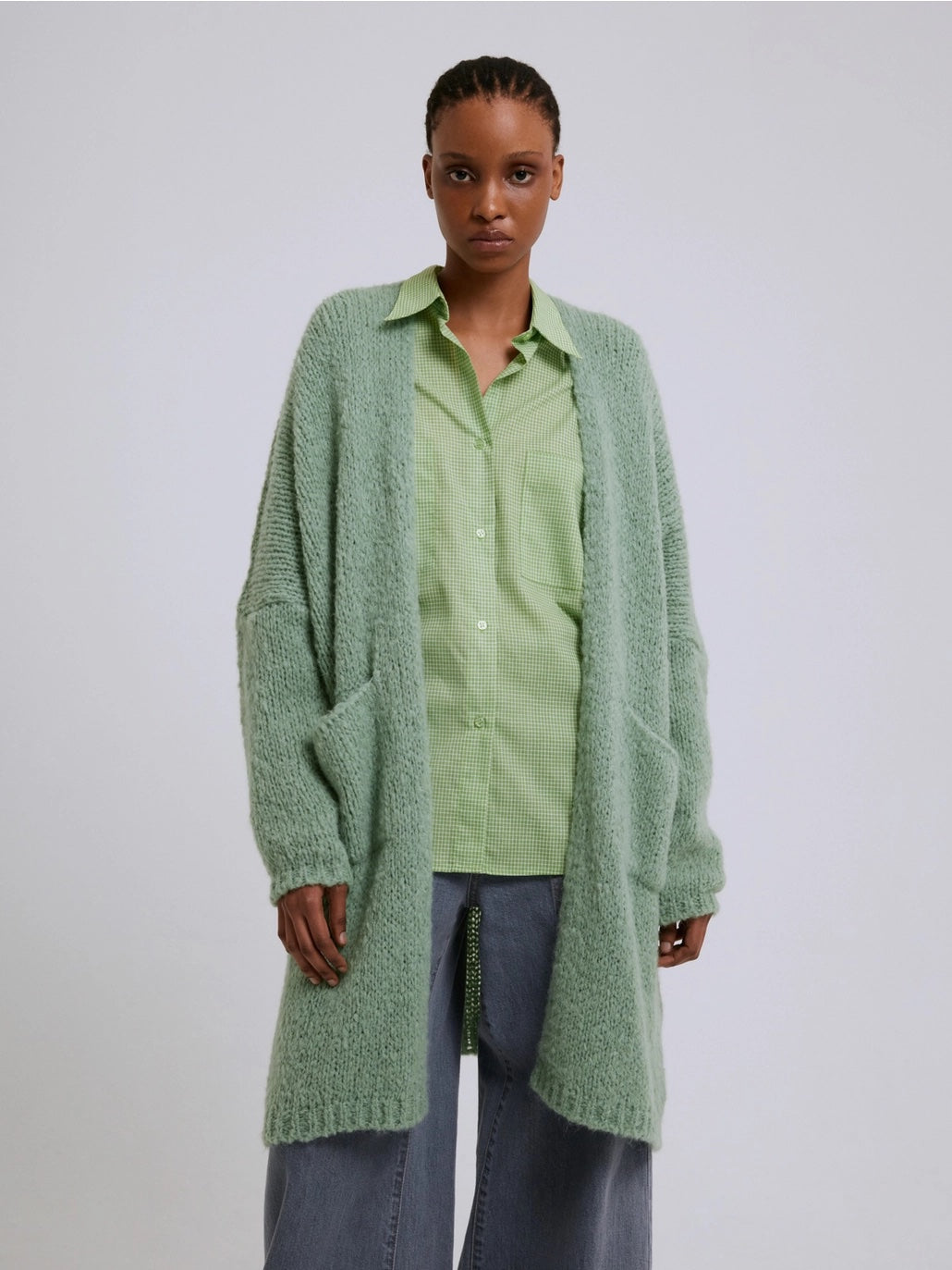 polonio-long-cardigan-mist-main-closeup