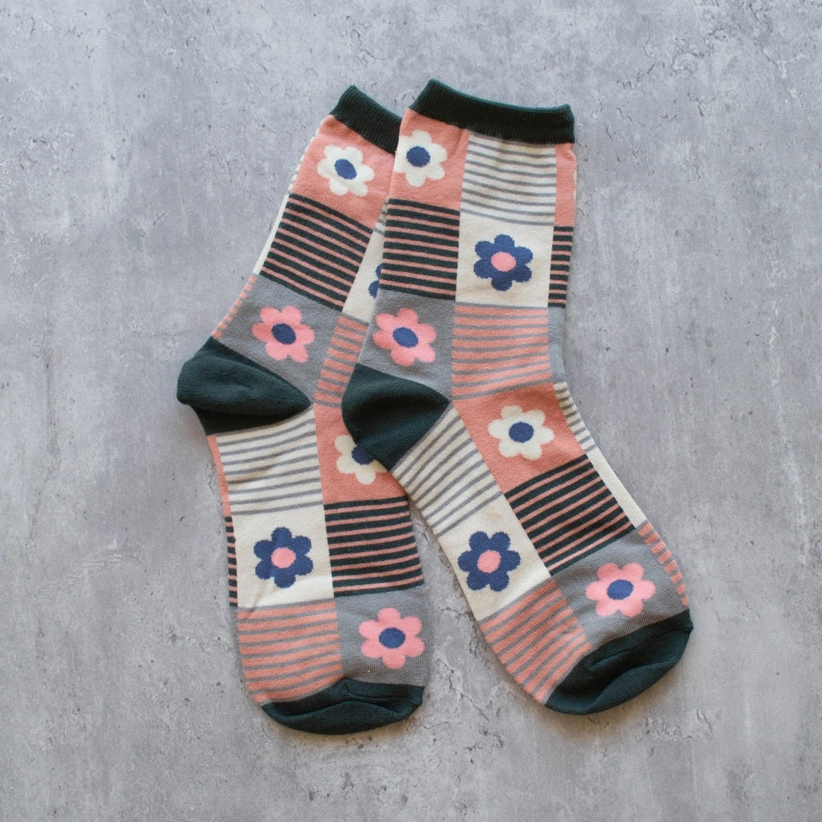 Tiepology Daisy Multi Socks in Pink